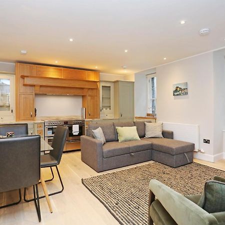 Joivy Modern And Airy Flat On The Historic Royal Mile Apartment Edinburgh Ngoại thất bức ảnh