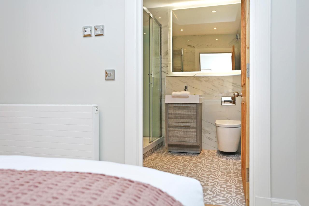 Joivy Modern And Airy Flat On The Historic Royal Mile Apartment Edinburgh Ngoại thất bức ảnh