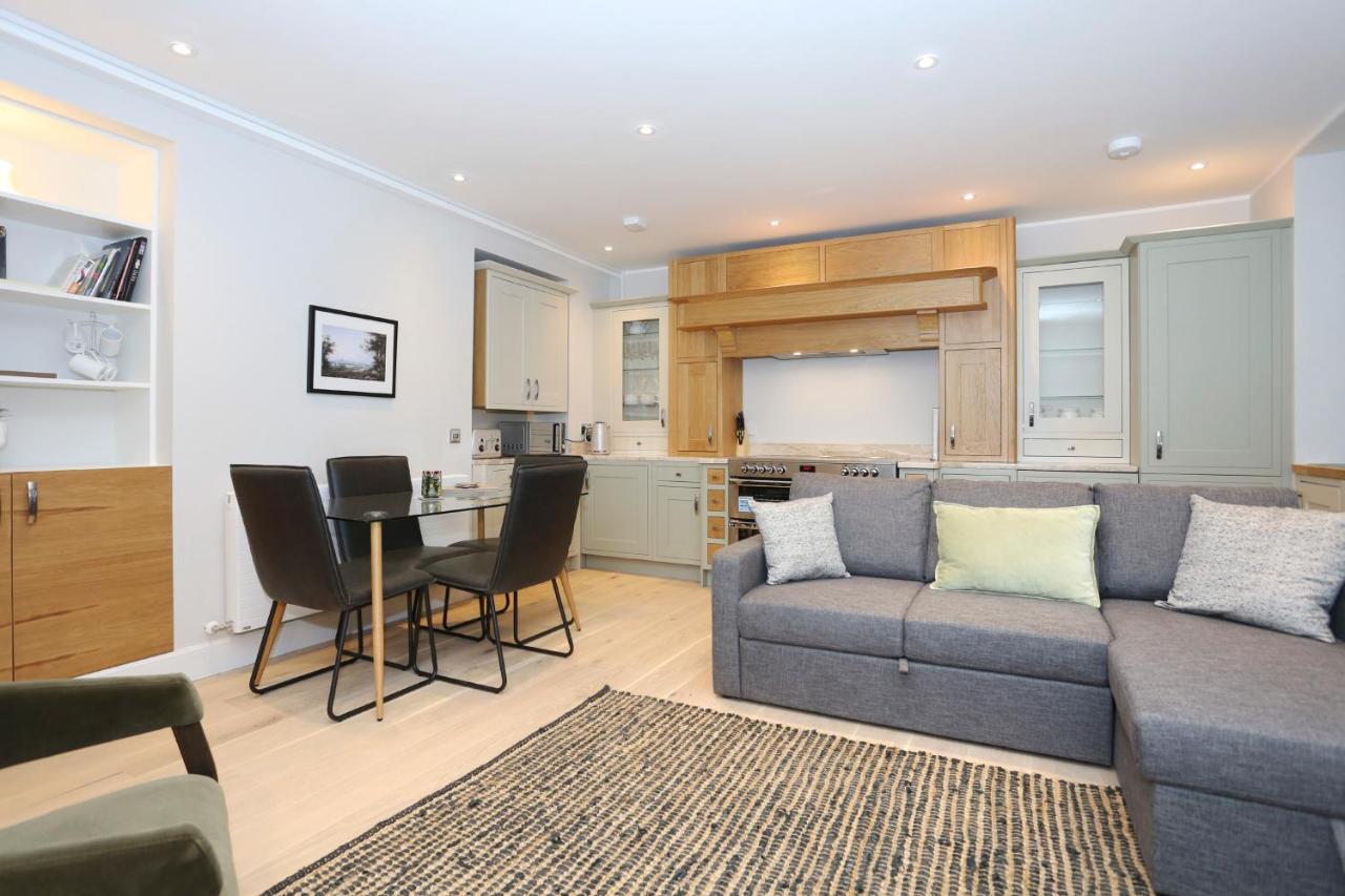 Joivy Modern And Airy Flat On The Historic Royal Mile Apartment Edinburgh Ngoại thất bức ảnh