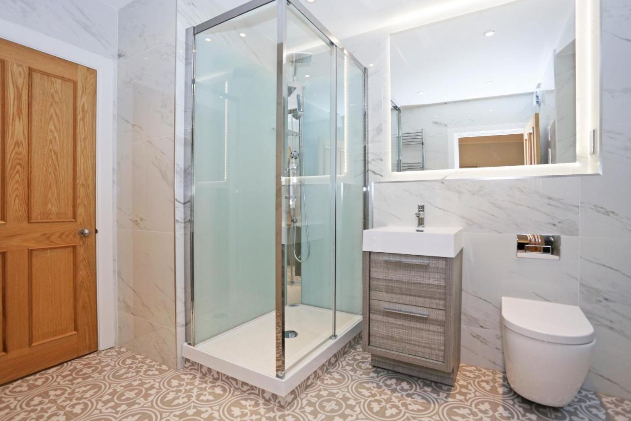 Joivy Modern And Airy Flat On The Historic Royal Mile Apartment Edinburgh Ngoại thất bức ảnh