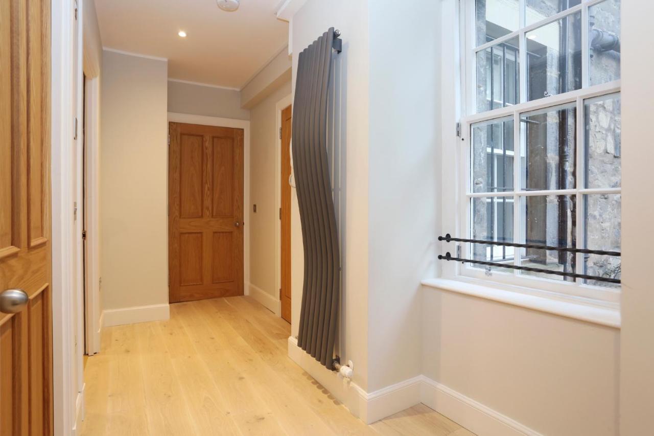 Joivy Modern And Airy Flat On The Historic Royal Mile Apartment Edinburgh Ngoại thất bức ảnh