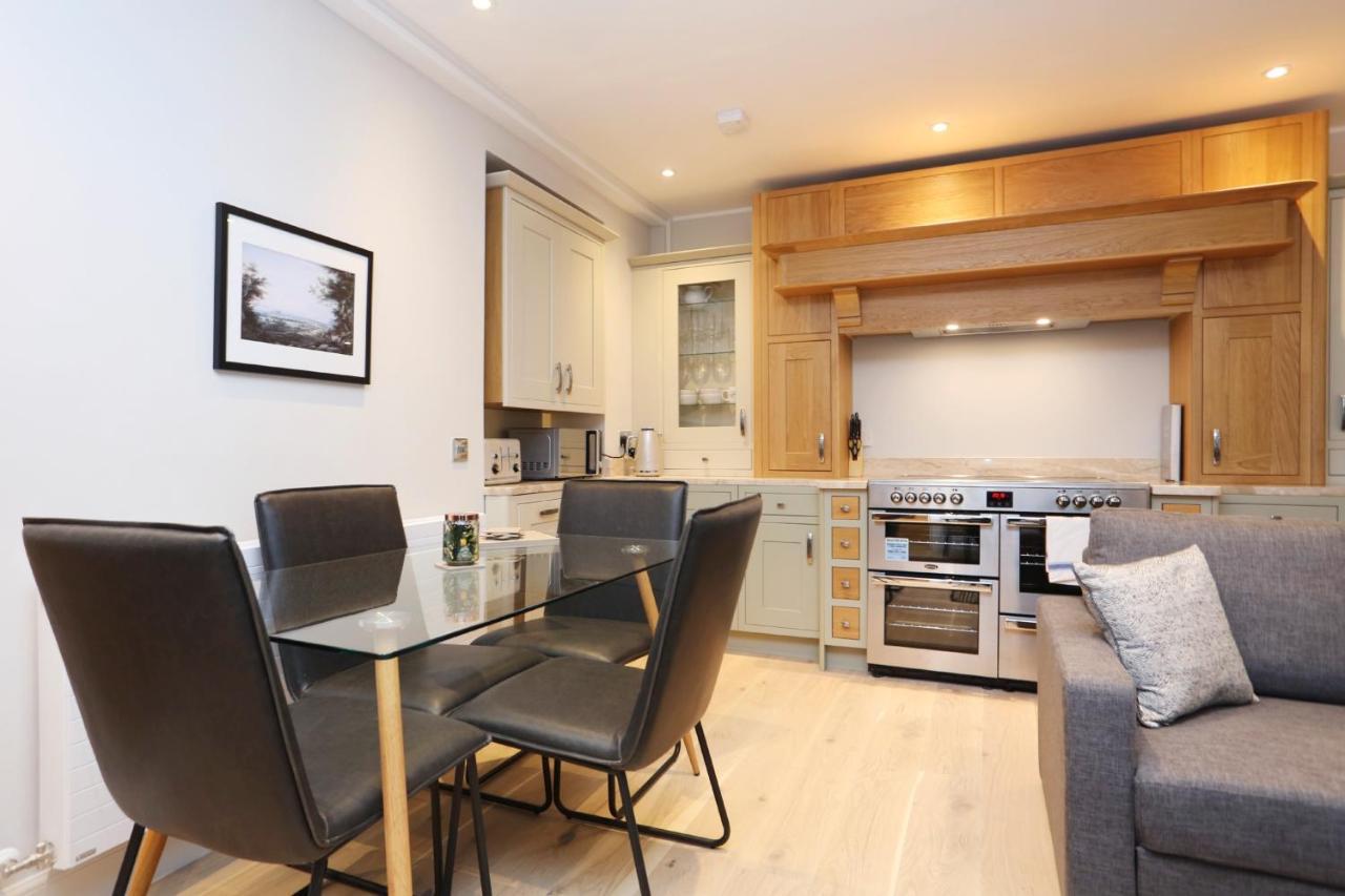 Joivy Modern And Airy Flat On The Historic Royal Mile Apartment Edinburgh Ngoại thất bức ảnh